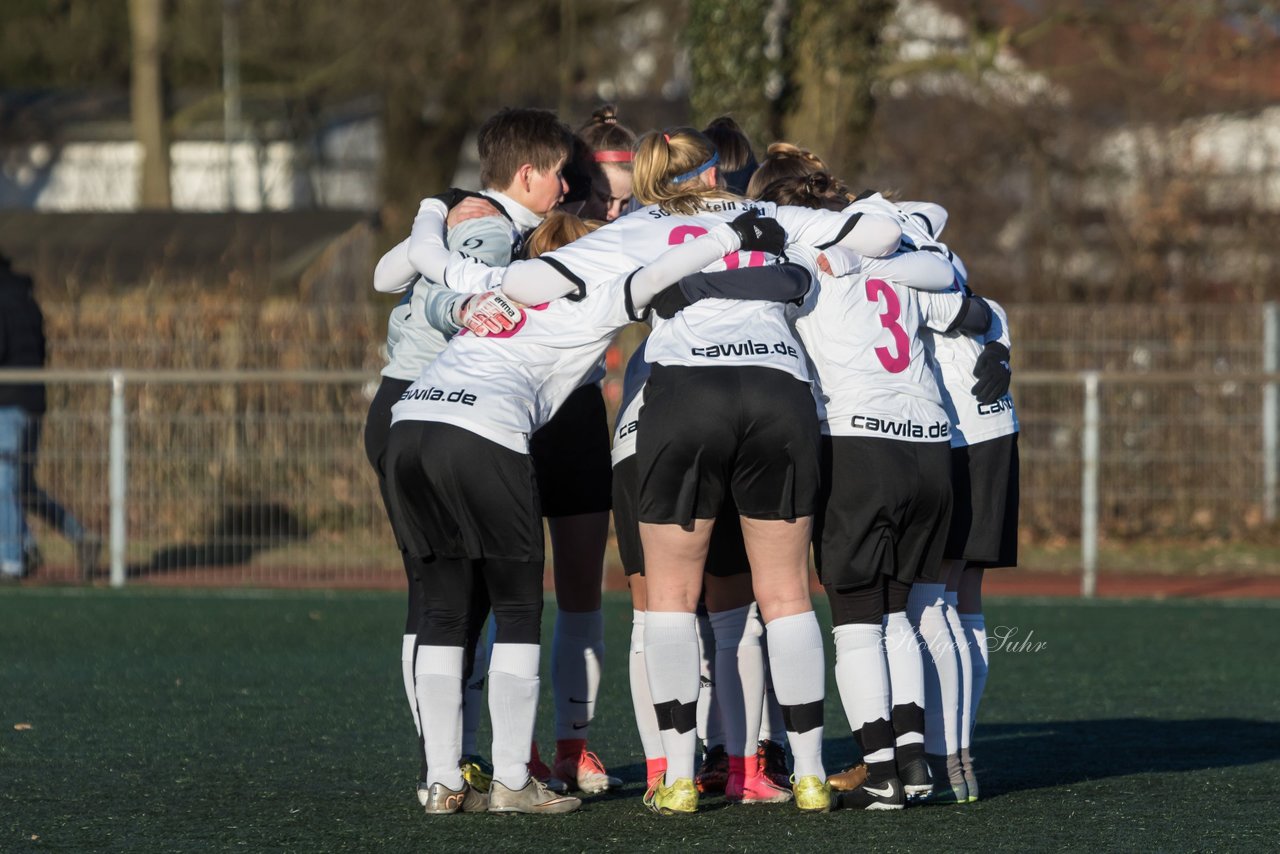 Bild 99 - Frauen SG Holstein Sued - SV Gruenweiss-Siebenbaeumen : Ergebnis: 0:2